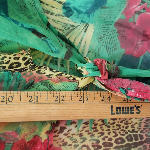 Chico's 3/4 Sleeve Top Semi Sheer Floral Print with Front Tie Waist Detail - Picture 8 of 12